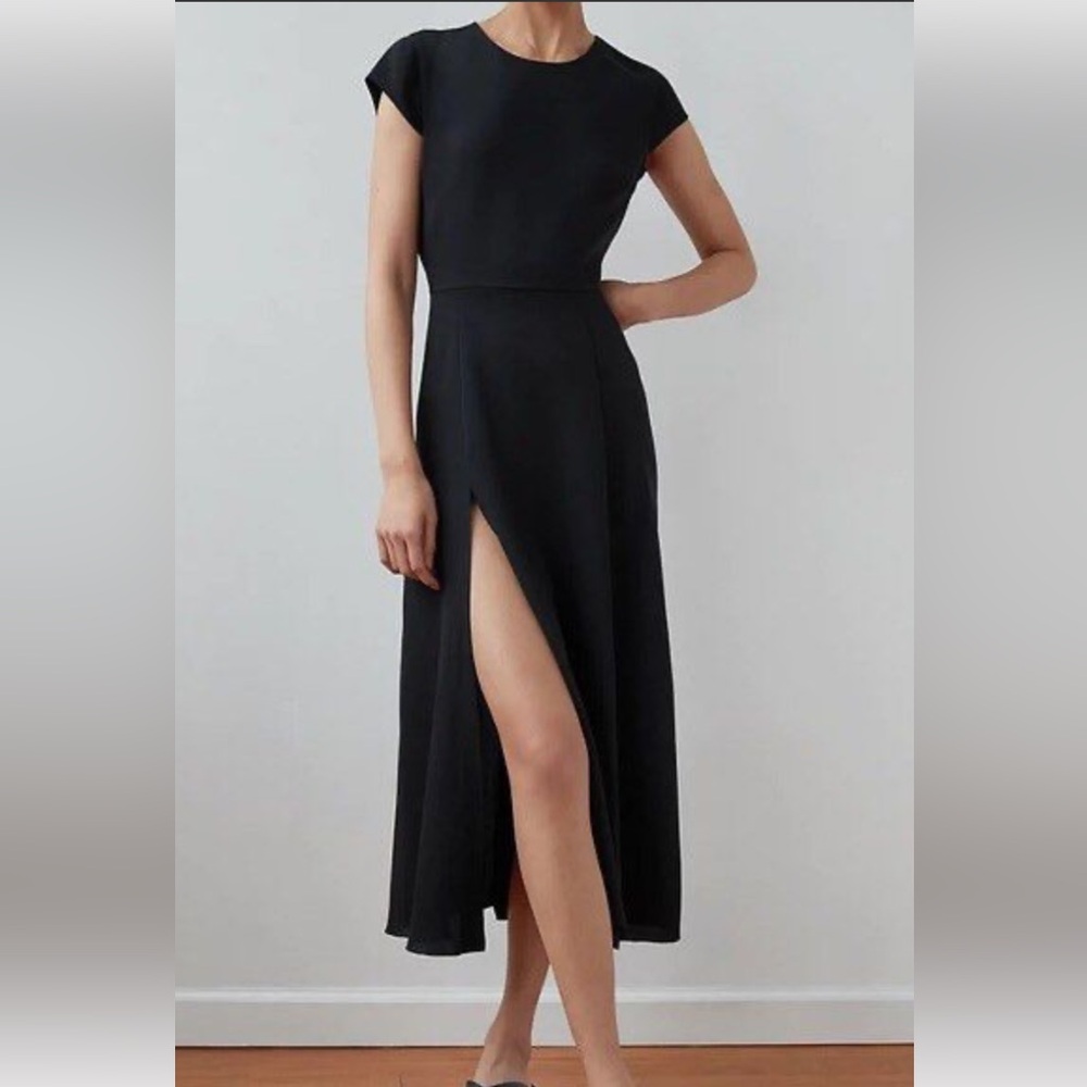 Aritzia Babaton Hampton navy midi dress NWOT size 0 - Picture 2 of 7